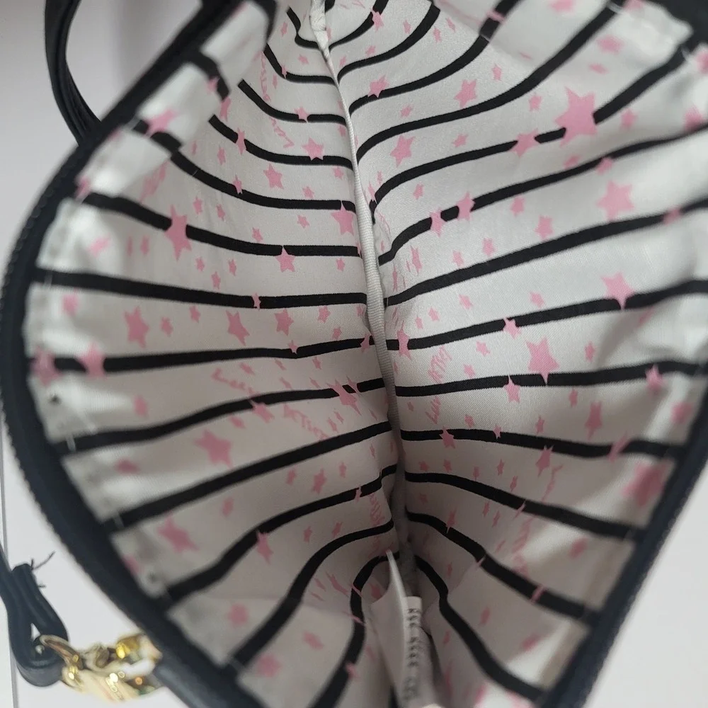 Betsey Johnson Black White Stripe Convertible Purse Wristlet Crossbody Luv Betsy